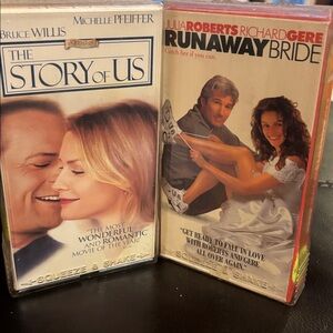 The story of us & runaway bride vhs